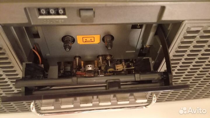 JVC RC - 828 JW встроен bluetooth