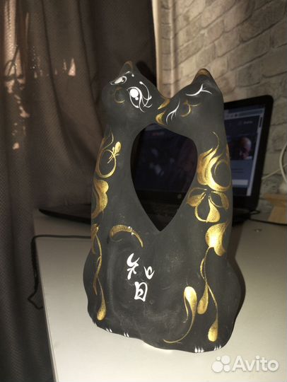 Статуэтка влюбленных котов