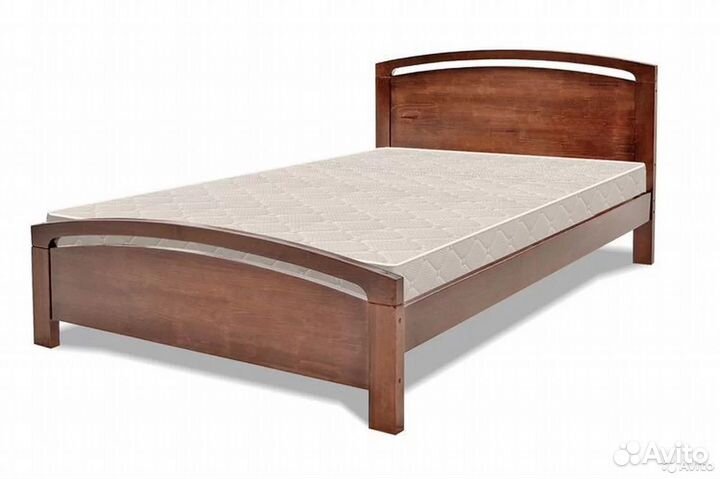 Кровать из массива