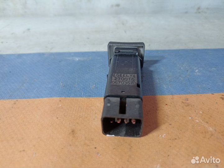 Кнопка обогрева сидений правая Geely Emgrand