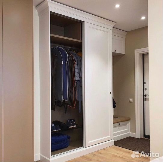 Шкаф встроенный / распашной