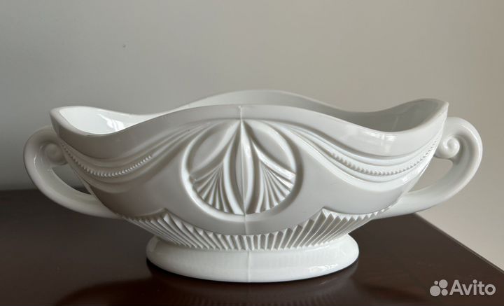 Ваза фруктовница молочное стекло