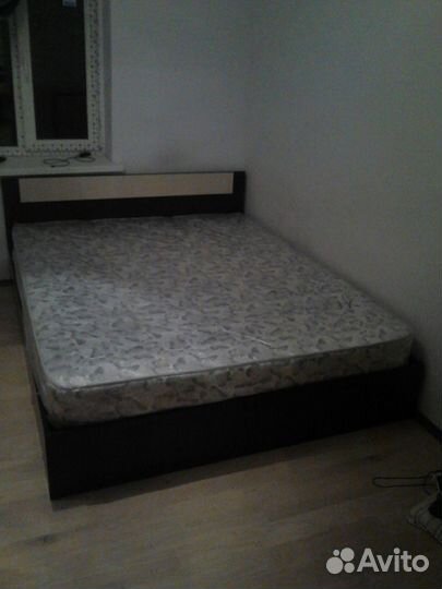 Кровать с матрасом 2-спальная