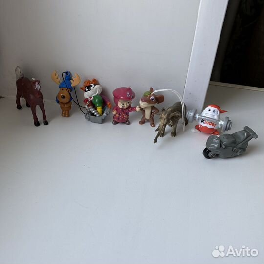 Игрушки из Kinder Surprise