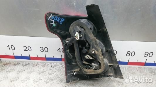 Фонарь задний правый toyota avensis T25 (6BR08MY01