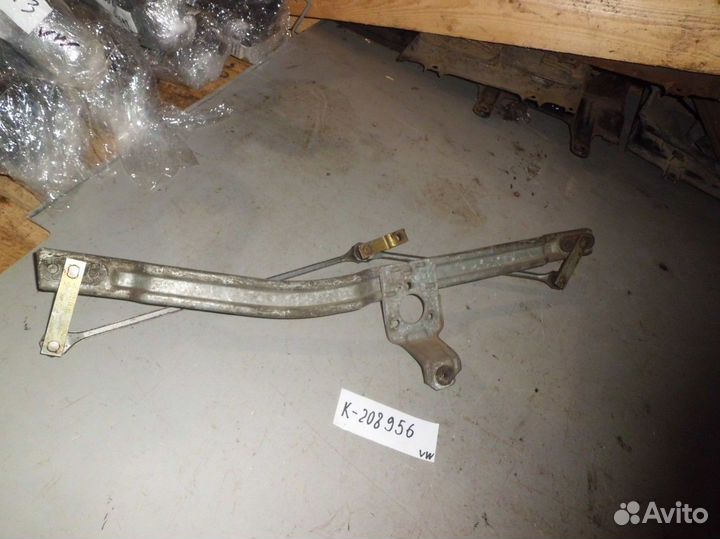 Трапеция стеклоочистителей (Volkswagen Golf)