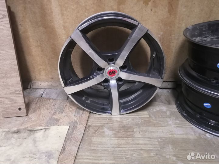 Диски 5x114.3 R17 GR