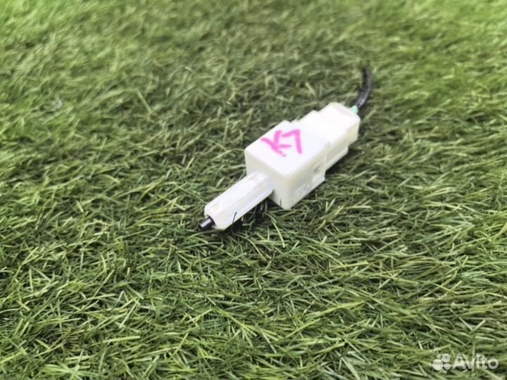 Концевик под педаль тормоза Honda Cr-V RE4 2010