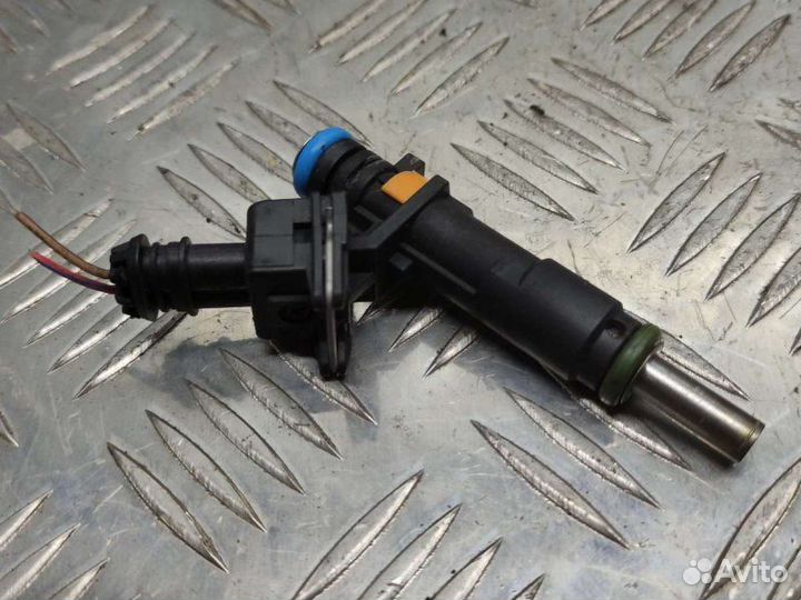 Форсунка Opel Zafira B 1.8 2007