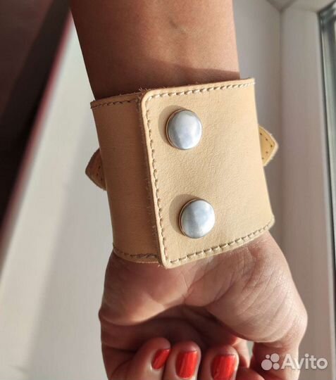 Браслеты(нат.кожа), ремешки (пвх)