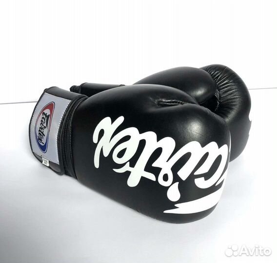 Боксерские перчатки Fairtex