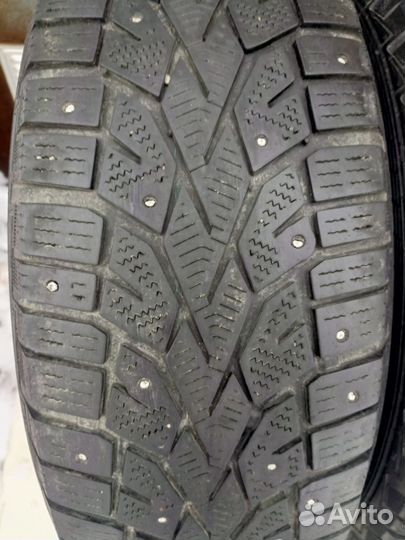 Gislaved NordFrost 100 SUV 215/70 R16 100T