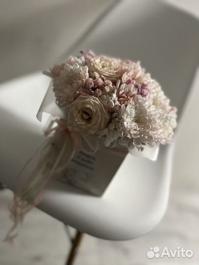 Цветы в коробочках