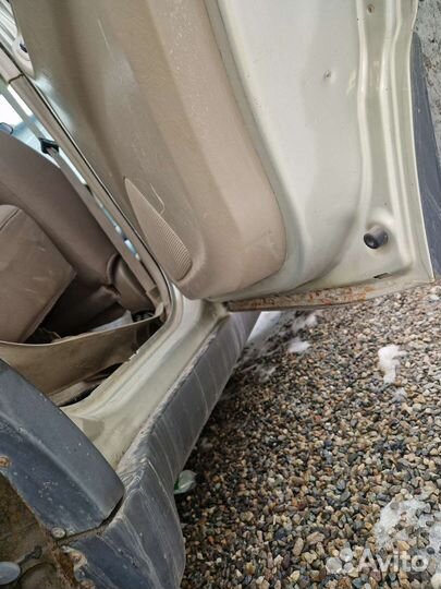 Задняя правая дверь форд ескейп 2005 ford escape