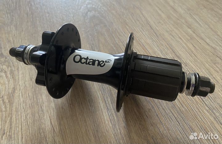 Втулка задняя Octane One Orbital 135*10