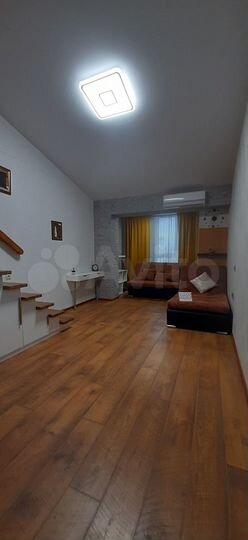 2-к. квартира, 55 м², 10/10 эт.