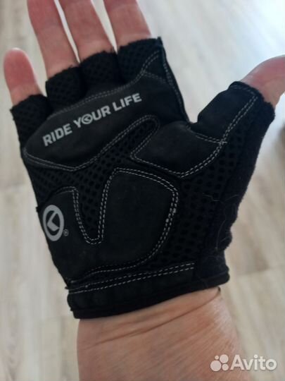 Перчатки велосипедные