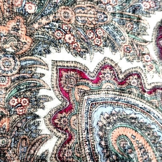 Павловопосад. Платок Шаль 1.35смХ1.35см