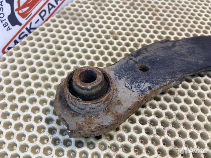 Рычаг подвески верхний Mitsubishi Lancer X