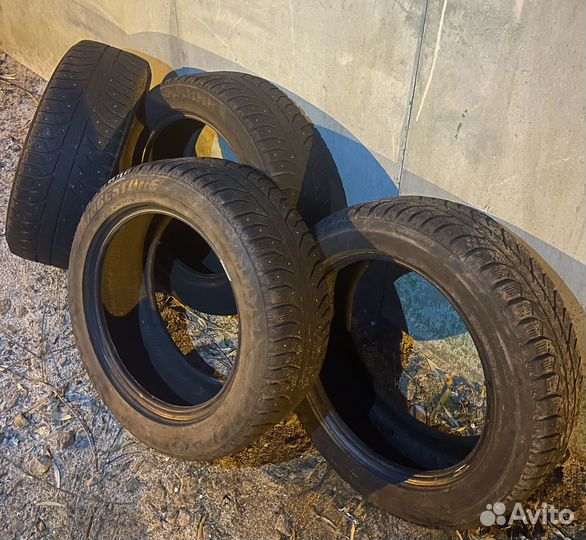 Bridgestone Ice Cruiser 7000 205/55 R16