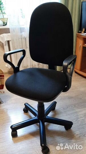 Компьютерное кресло