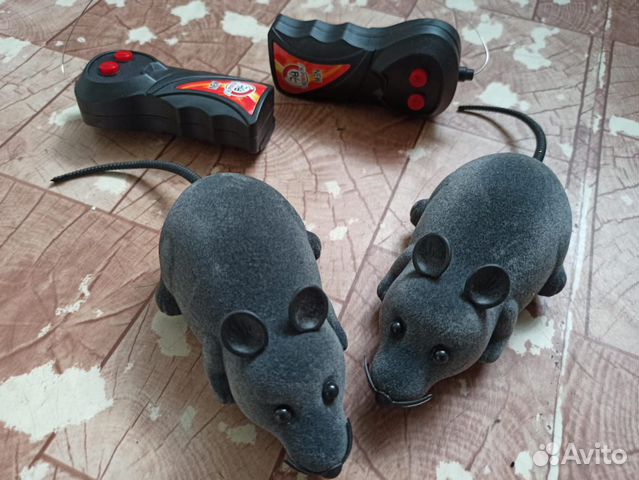 Игрушки для животных