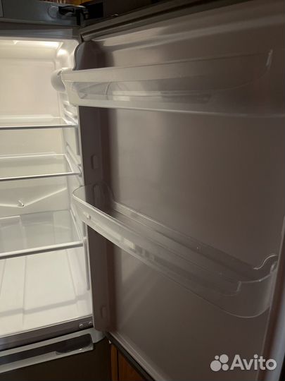 Морозилка - Холодильник Indesit