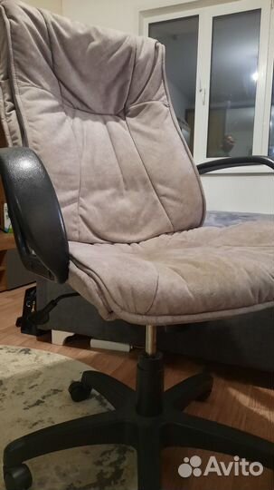 Компьютерное кресло