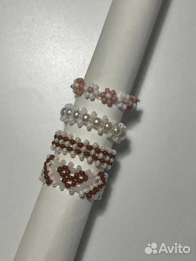 Украшения из бисера