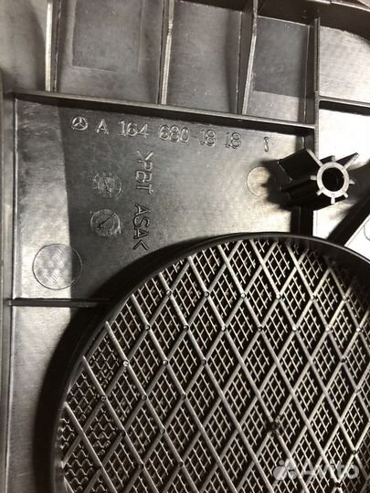 Накладка динамика консоли w164 рест ml Mercedes