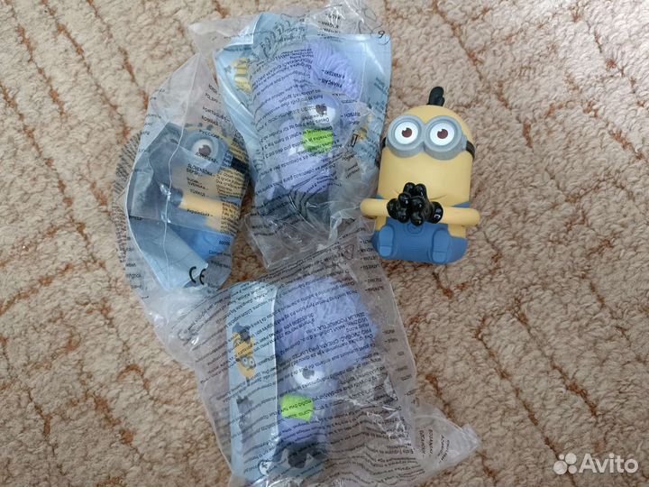Миньоны из макдоналдса