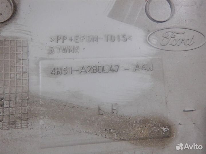 Обшивка стойки Форд Фокус 2