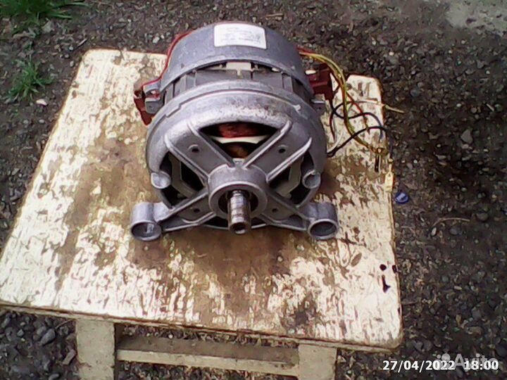 Двигатель для стиральной машинки 