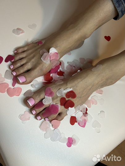 Маникюр и педикюр на дому