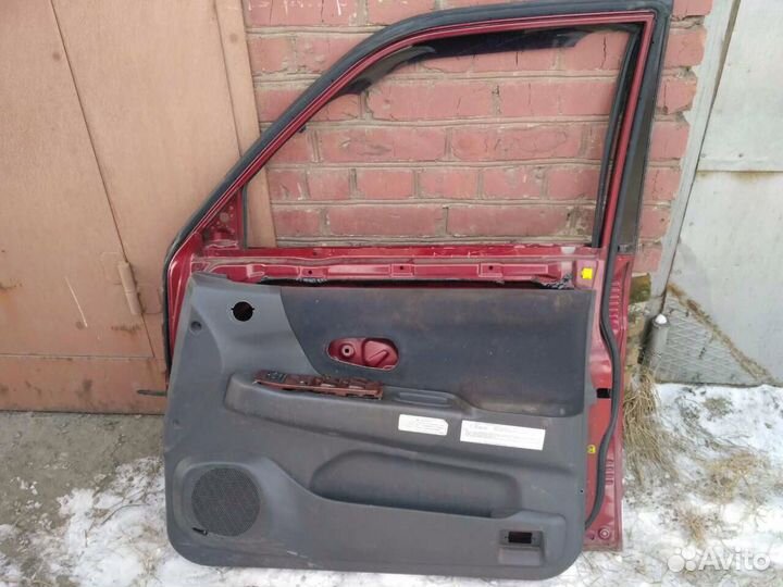 Дверь передняя правая Mitsubishi Pajero Sport I