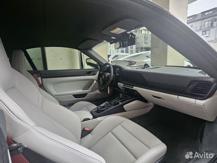 Porsche 911 Carrera GTS 3.0 AMT, 2023, 3 500 км
