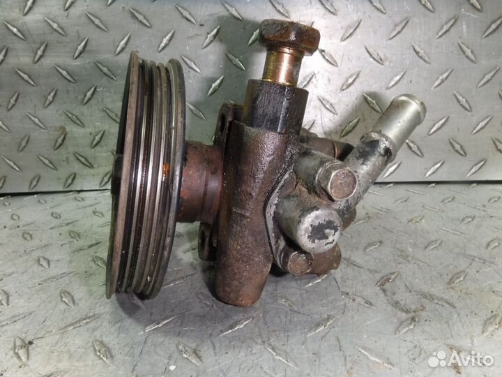 Насос гур Nissan Almera N15