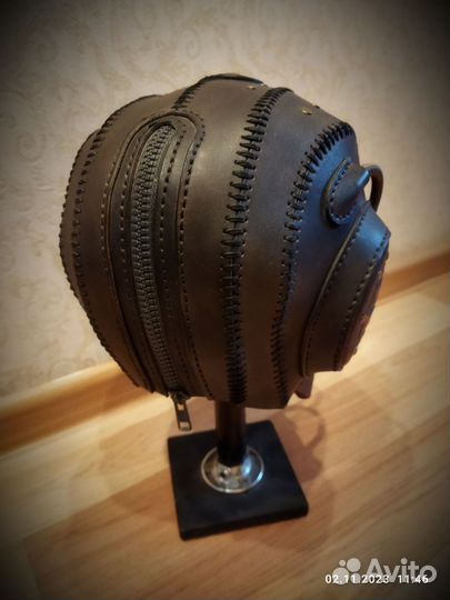 Маска в стиле киберпанк