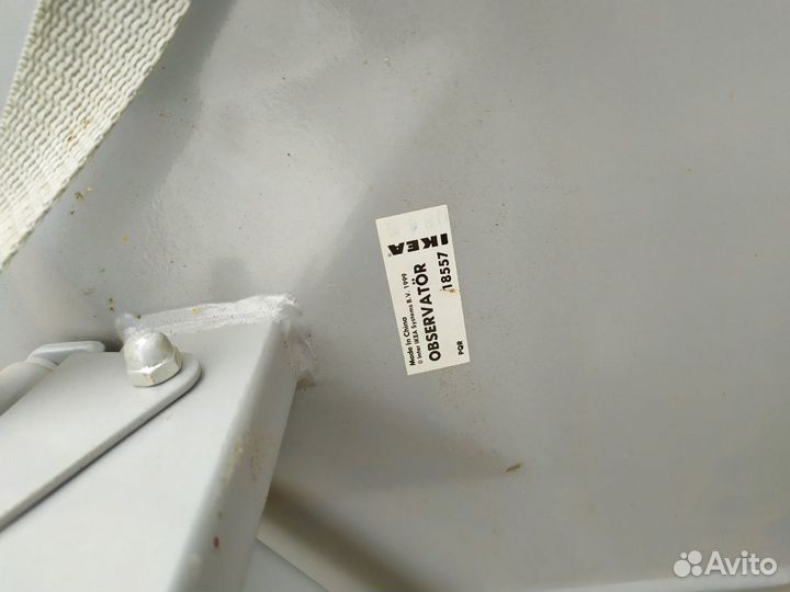 Подставка под маленький телевизор