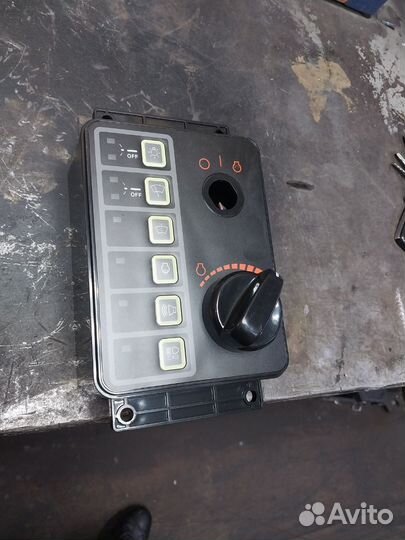 Панель приборов хендай R170