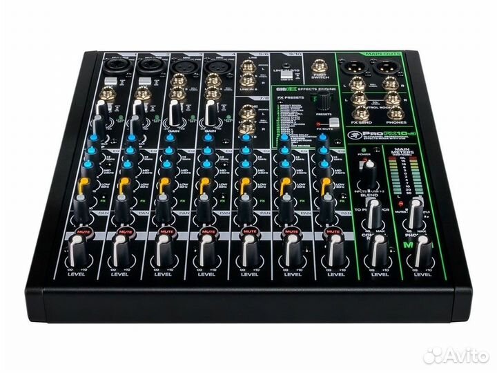 Mackie ProFX10v3 микшерный пульт
