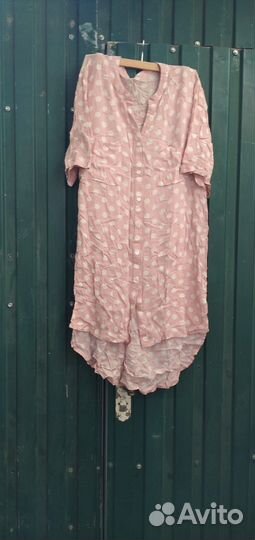 Женские вещи много