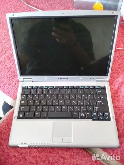 Ноутбук samsung NP-Q 40
