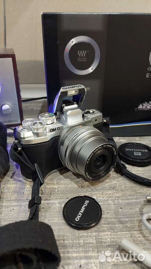 Olympus om d e m10 mark iii