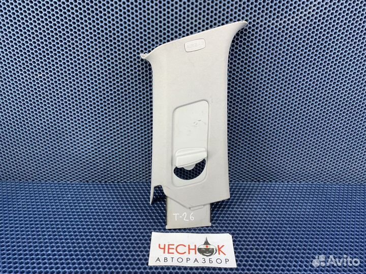 Обшивка средней левой стойки VW Touareg GP до 2010