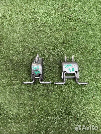 Петли двери задние правые Suzuki Sx4 1 1.6 M16A