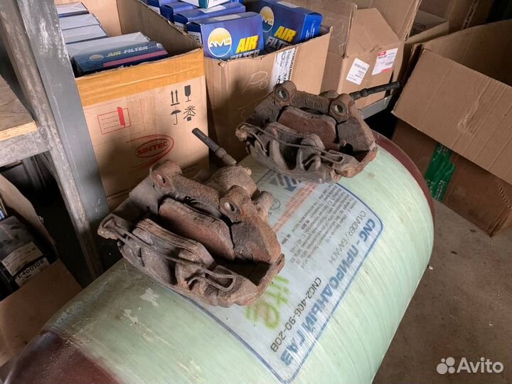 Передний тормозной суппорт в сборе Поло 2018