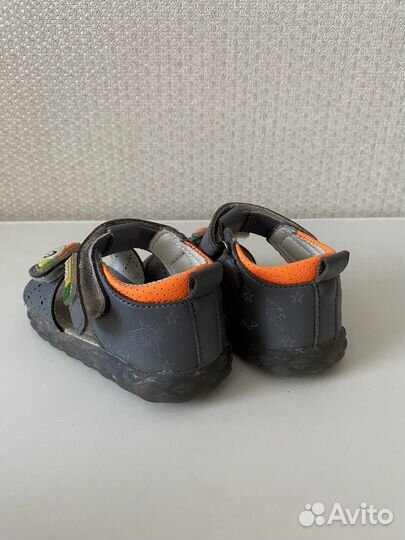 Сандалии детские 22