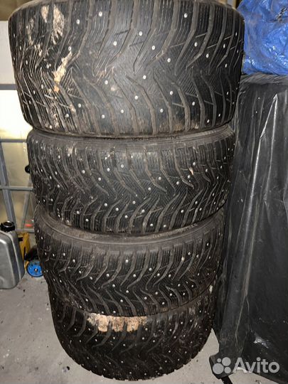 Kumho Ecowing ES01 KH27 275/40 R20 и 315/35 R20 30L