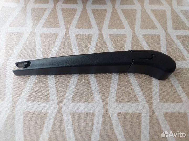 Поводок заднего стеклоочистителя Kia Ceed 2 JD